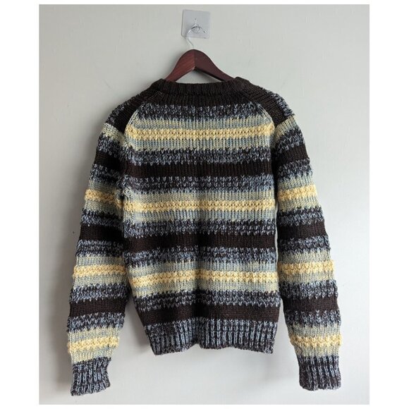 Unbranded Vintage looking v neck striped sweater - Picture 2 of 5